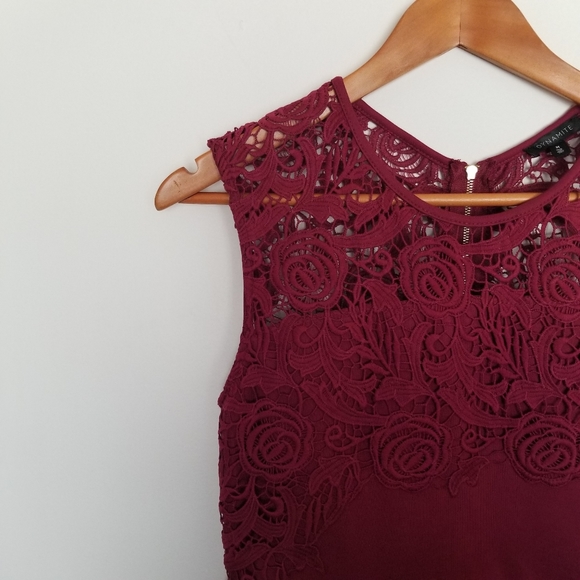 Dynamite Lace Top - Picture 3 of 4